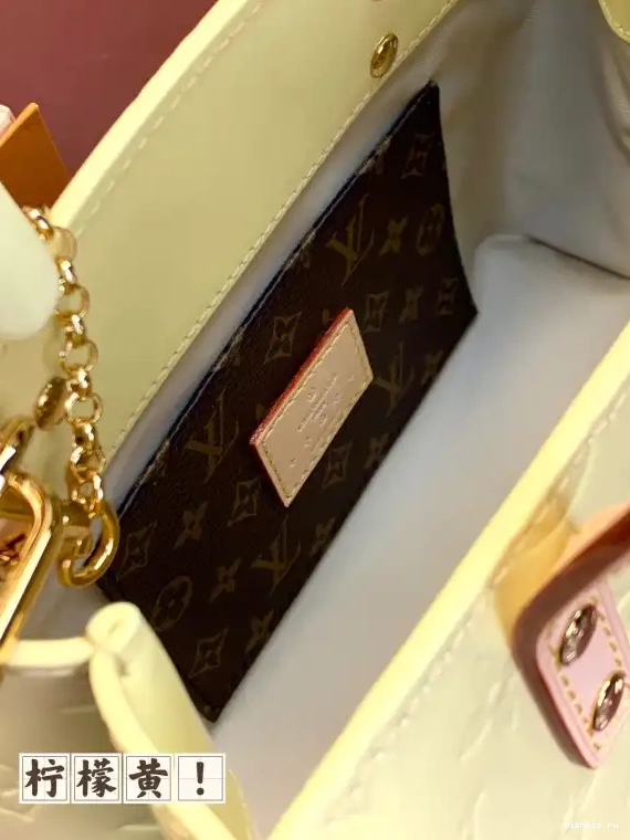 WIS PM Reade VUITTON LOUIS 0518